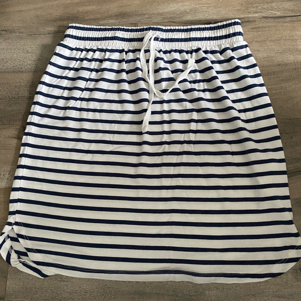 Soaked in luxury skirt xs